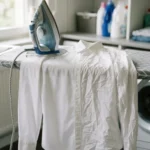 Trucos para quitarle las arrugas a la ropa sin plancha